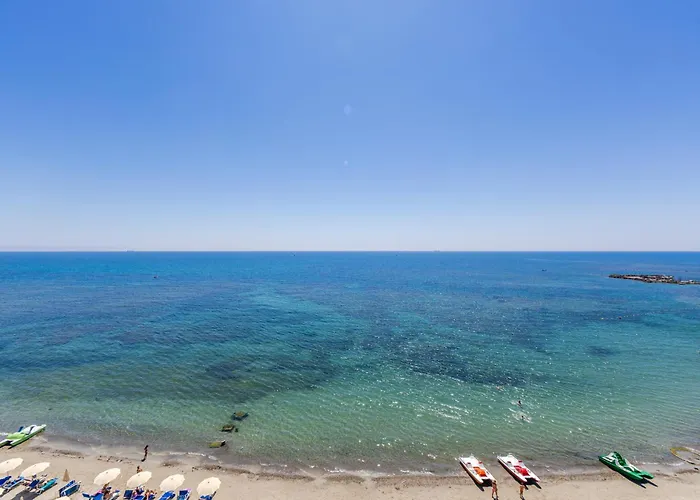 Currila Seafront By Ps Apartamento Durrës