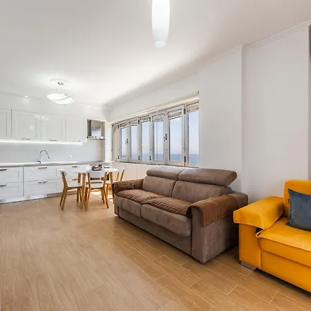 Апартаменты Currila Seafront By Ps *